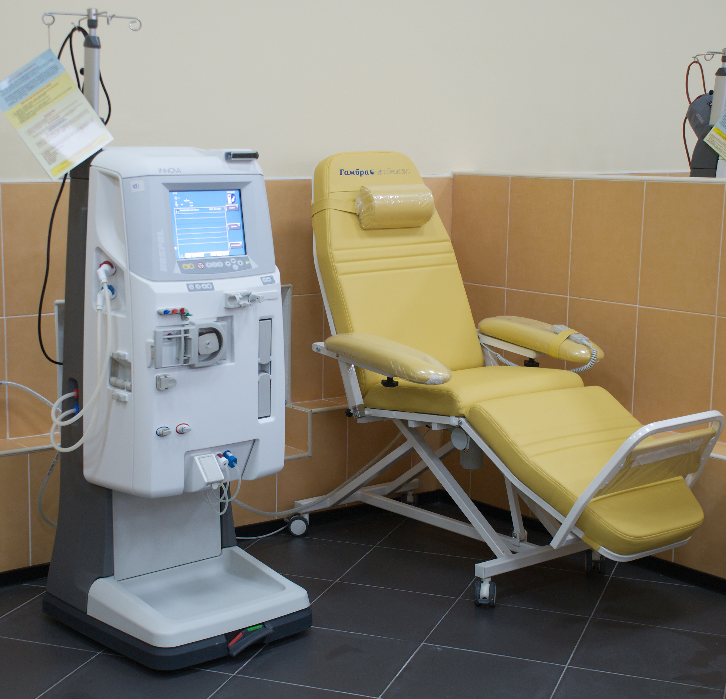 Hemodialysis Machine Selection & AAMI/ISO 23500 Water Quality Standards: 2026 Clinical Engineering Procurement Guide